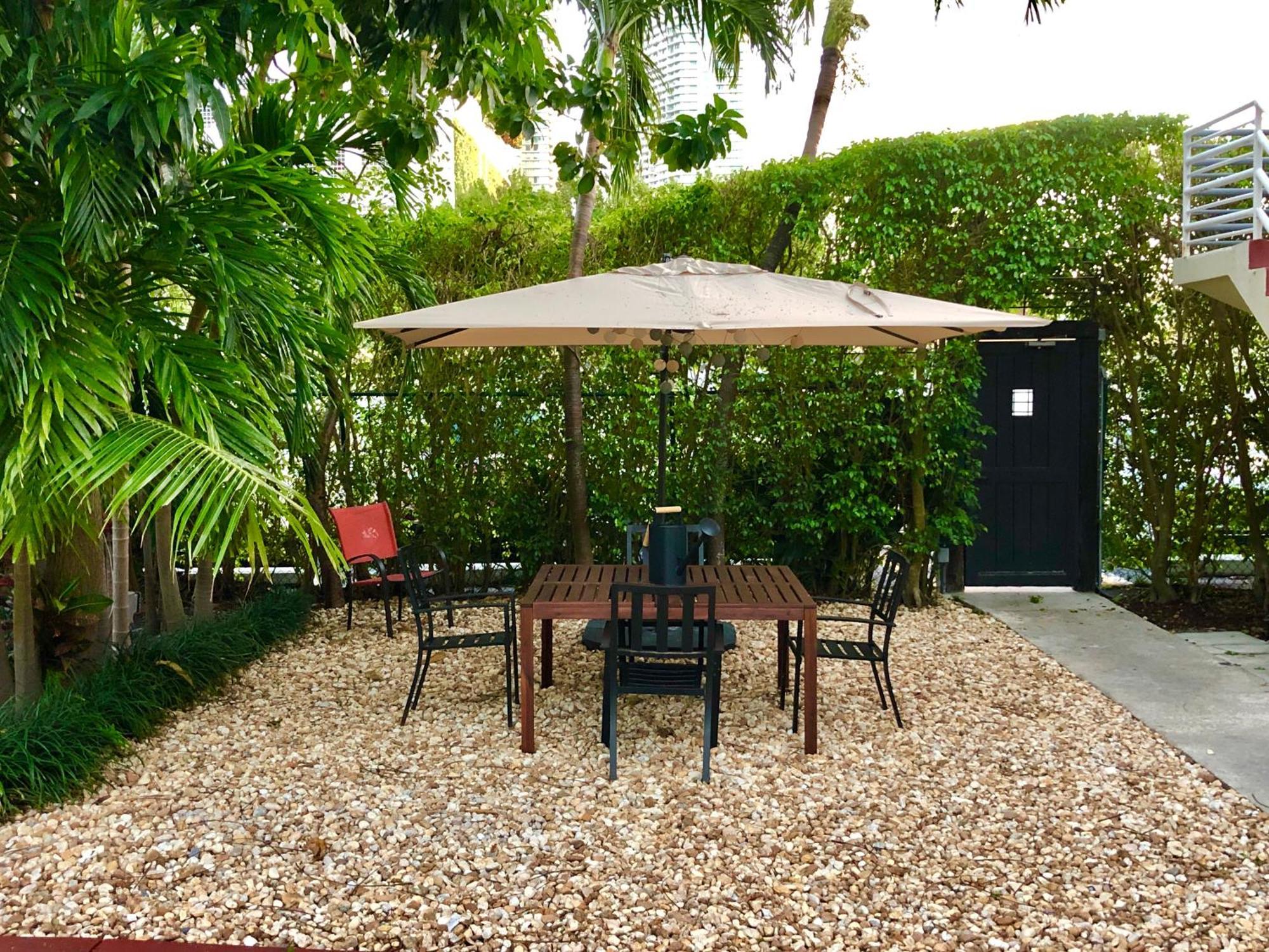 The Oasis Apartment Miami Exterior photo