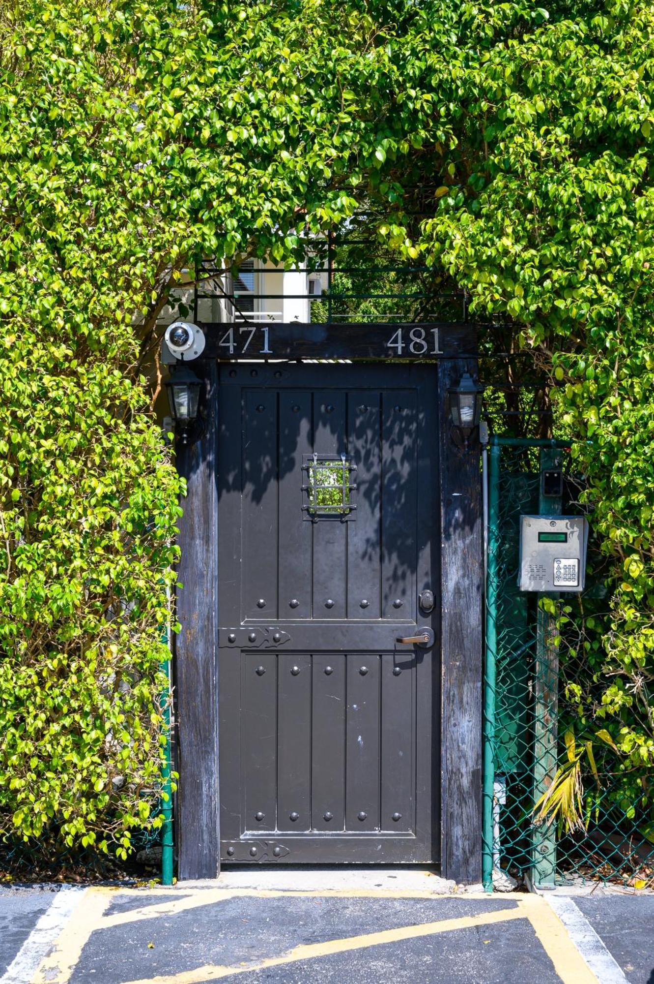 The Oasis Apartment Miami Exterior photo